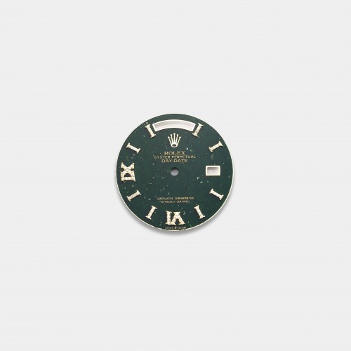 롤렉스 데이데이트 36mm 커스텀다이얼 녹색 어벤추린(Green Aventurine) 다이얼 옐로골드용 로만 다이아 인덱스