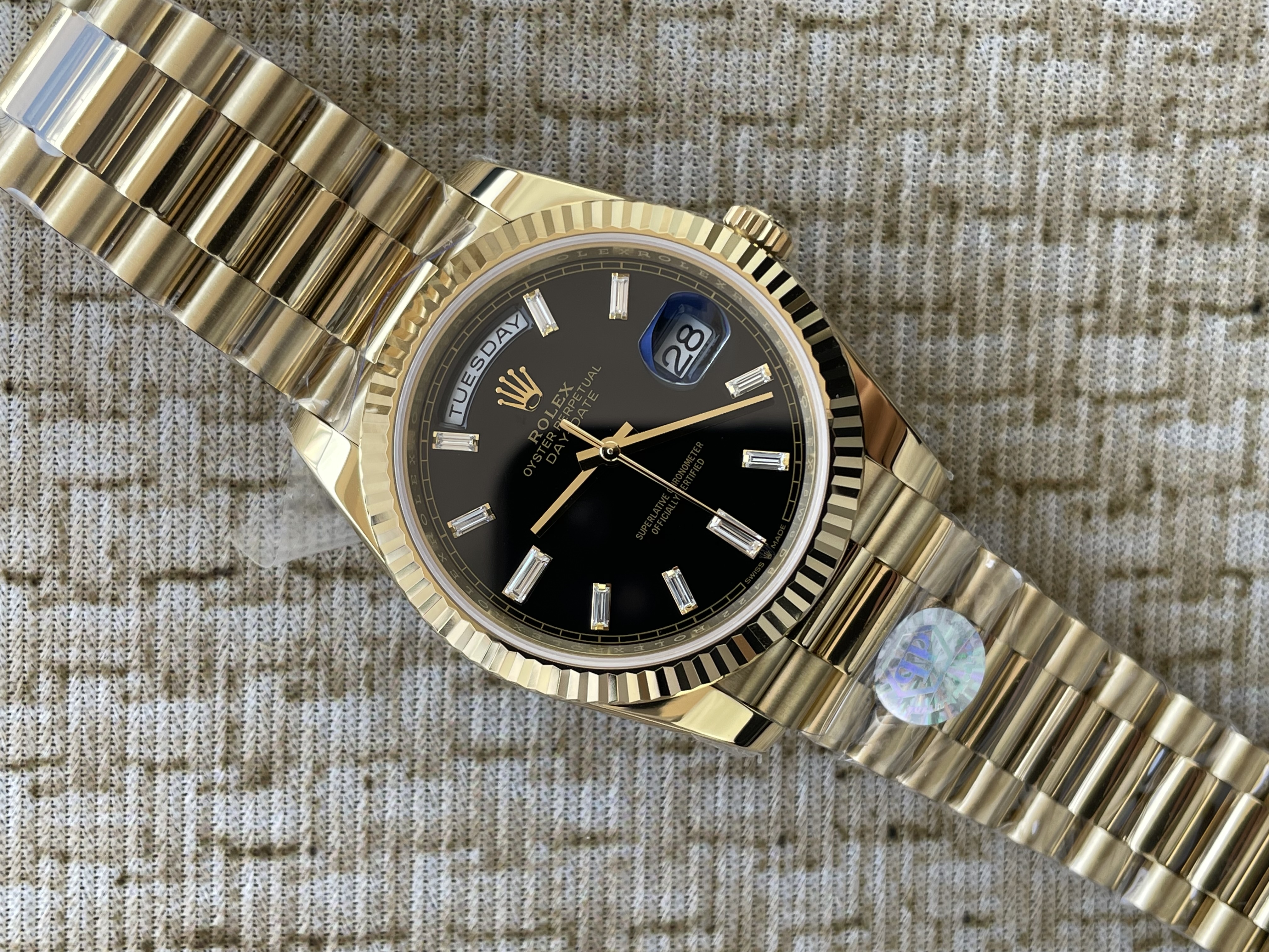 QP공장 롤렉스 데이데이트40 옐로우골드 텅스텐 블랙바게트다이얼 스틸브레이슬릿 208~211g로