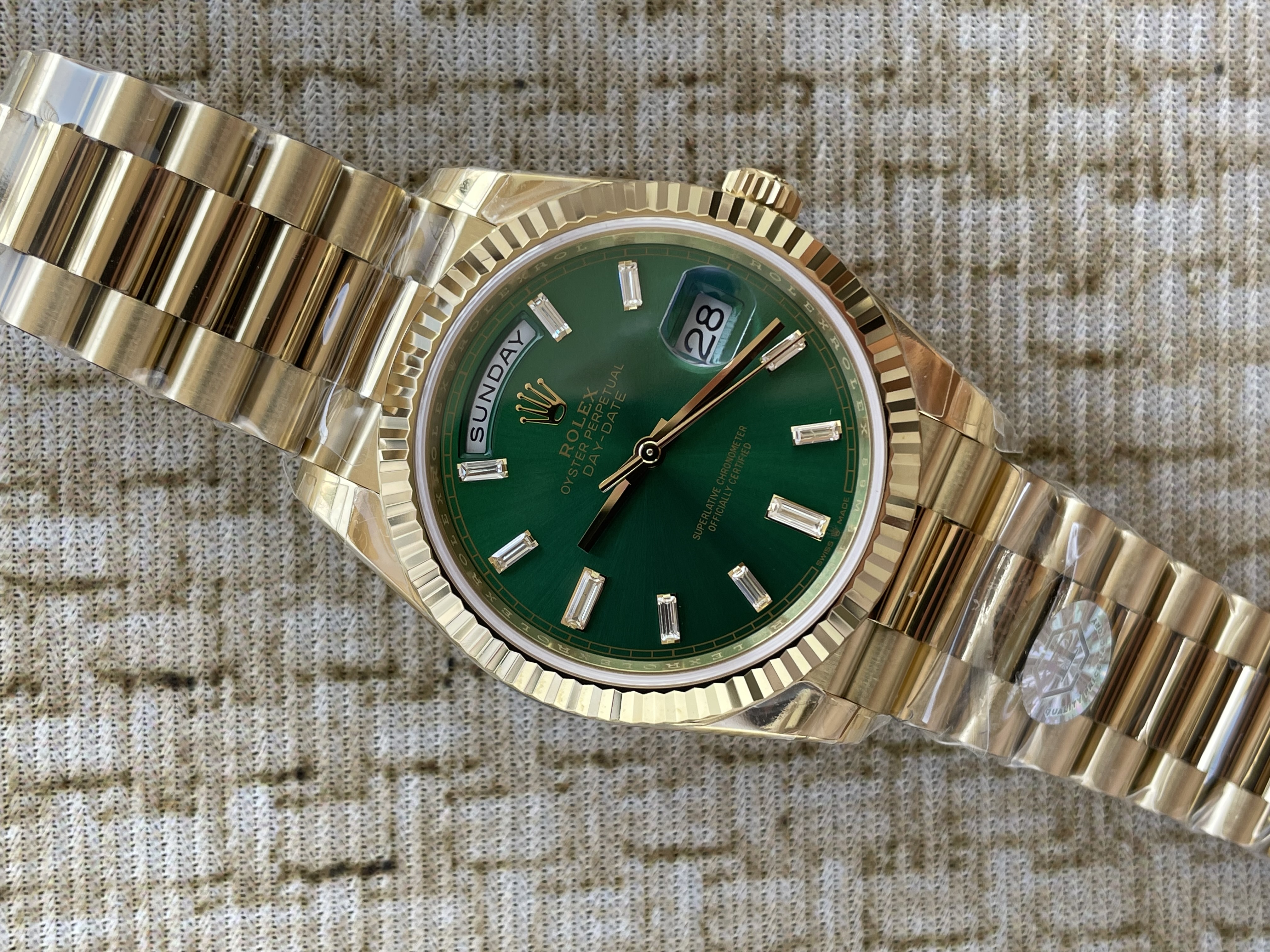 QP공장 롤렉스 롤렉스 데이데이트40 옐로우골드 텅스텐 208~211g로