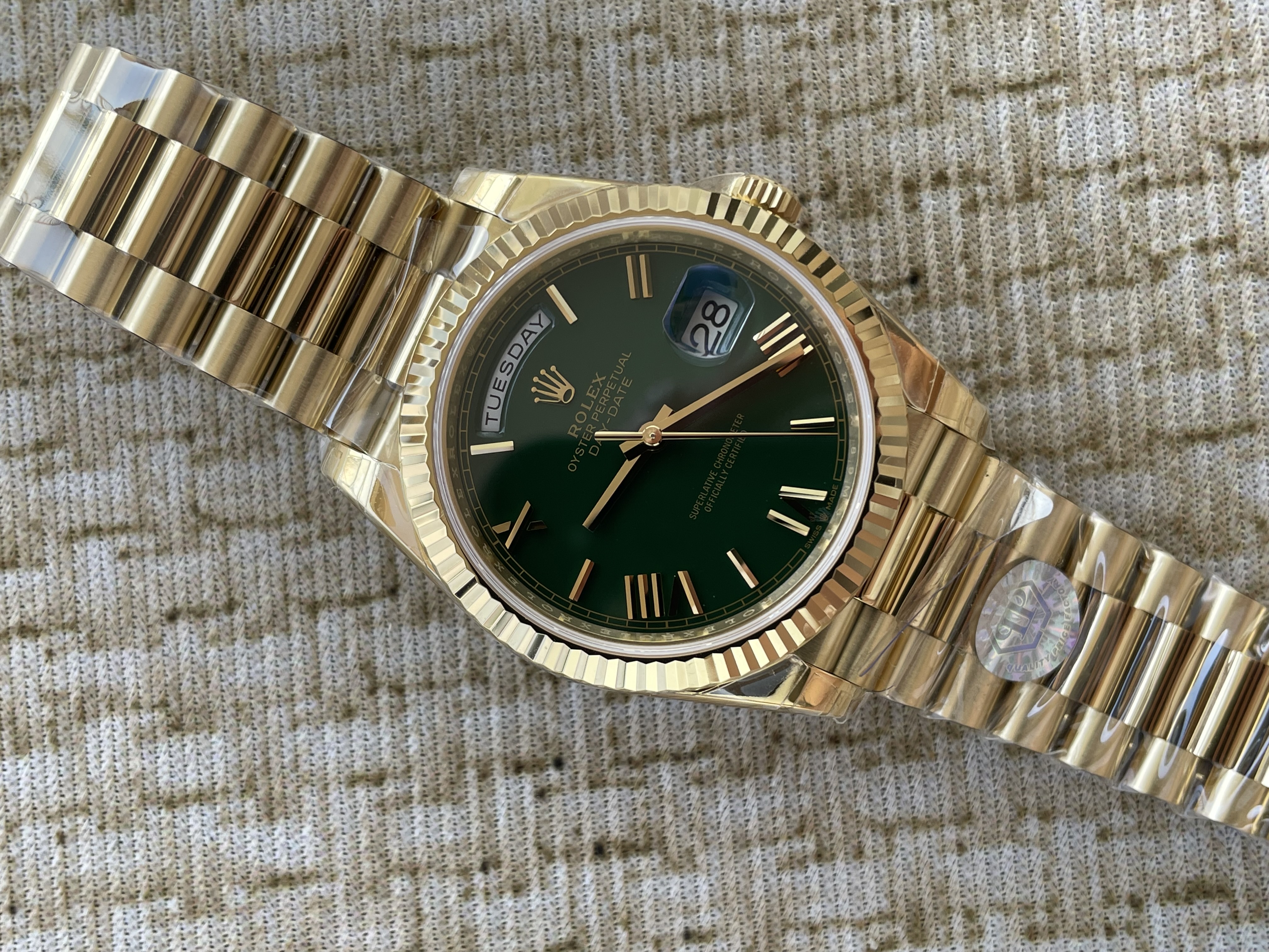 QP공장 롤렉스 데이데이트40 옐로우골드 텅스텐 그린로만다이얼 스틸브레이슬릿 208~211g로